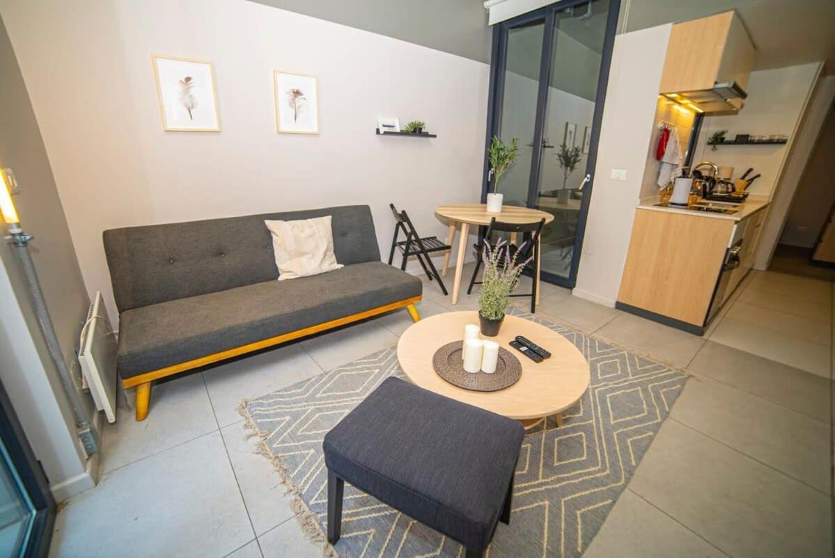 With Private Terrace Steps From Metro * Santiago
